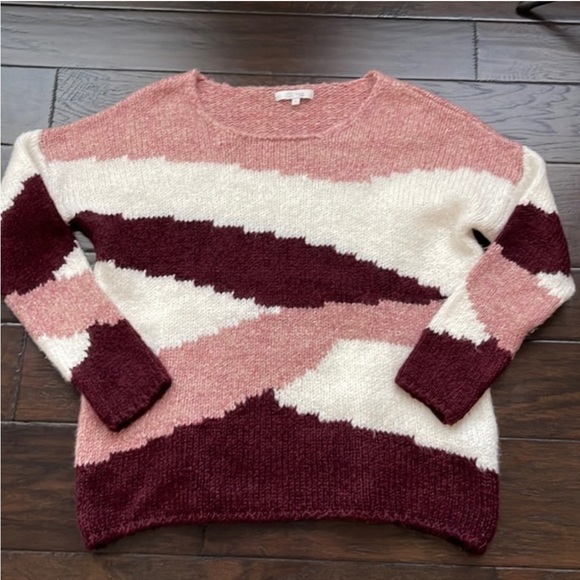 Francesca’s Women’s Kailee Knit Sweater - Picture 6 of 7